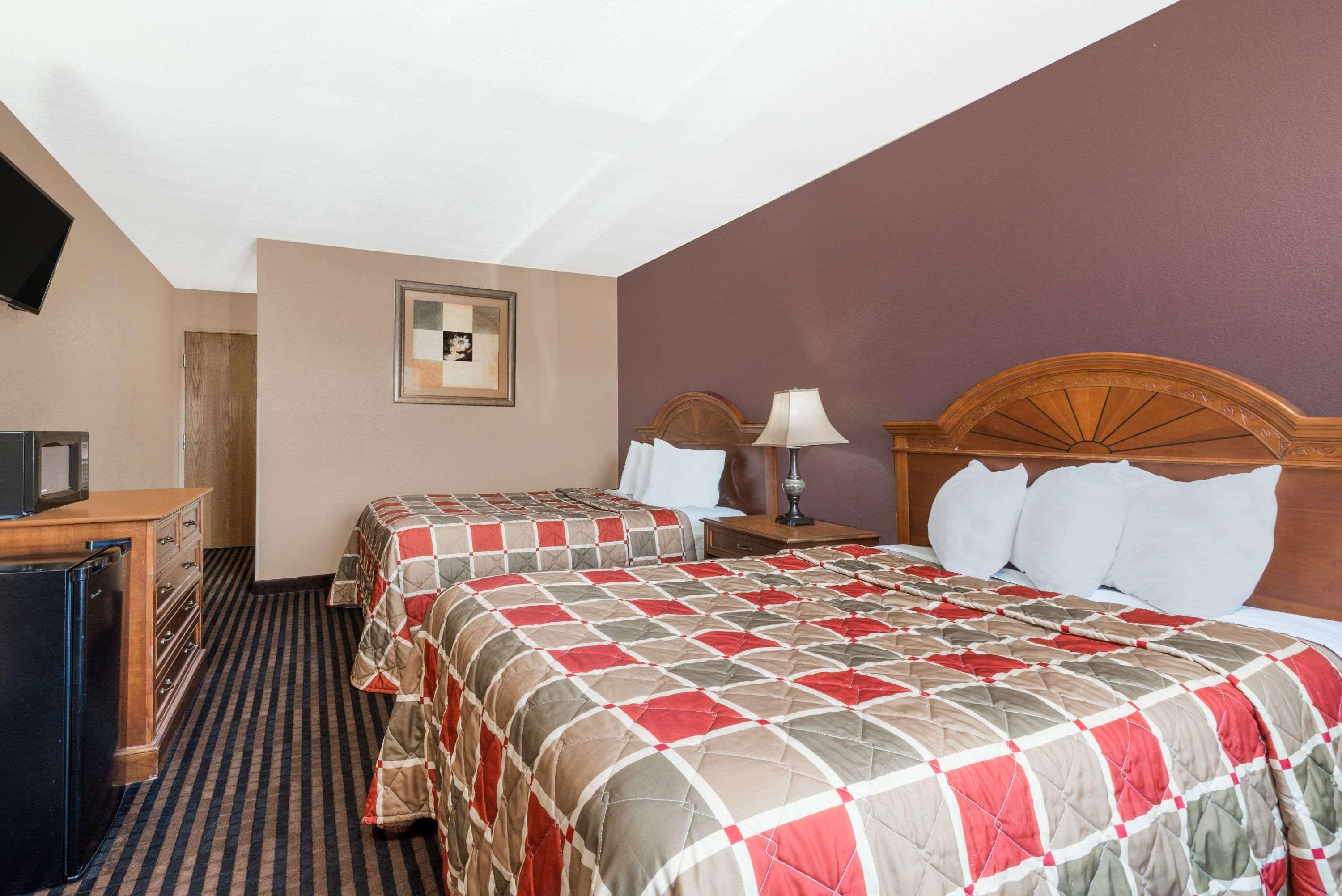 Days Inn By Wyndham Anderson In Екстер'єр фото